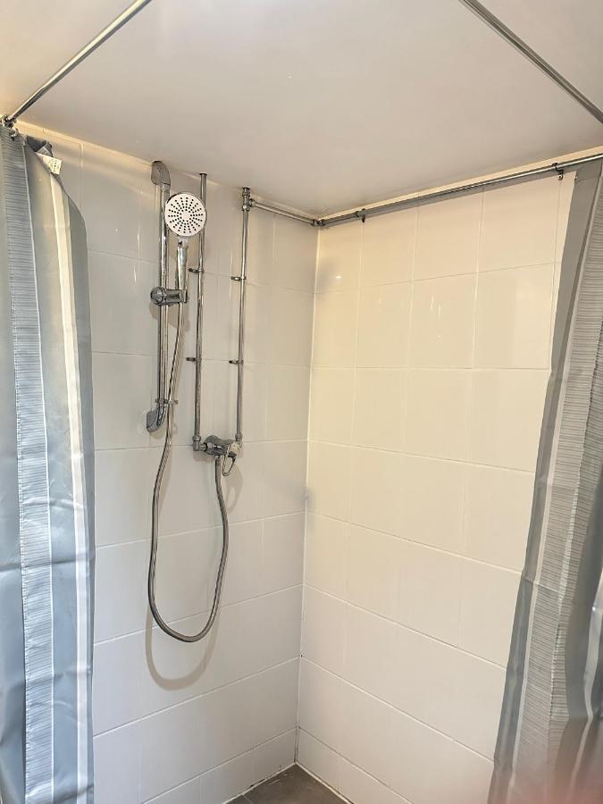 Cosy One Bedroom Apartment Trowbridge Exteriör bild